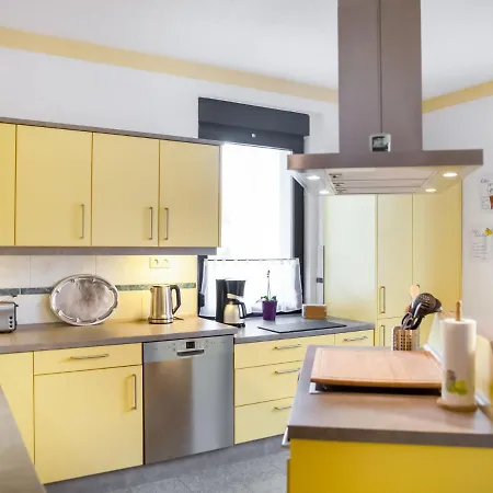 Apartment Simplistic In With Garden Neukieritzsch